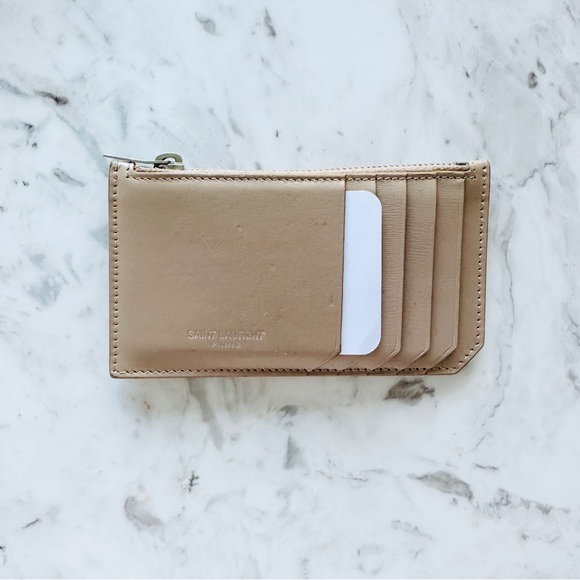 SAINT LAURENT Paris Zipped Credit Card Case in Acapulco Nude Shiny Leather - Picture 4 of 15